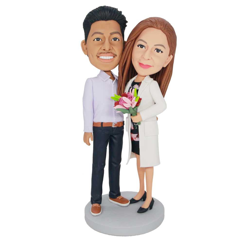 Custom Sweet Couple Bobbleheads Holding A Bouquet Of Flowers