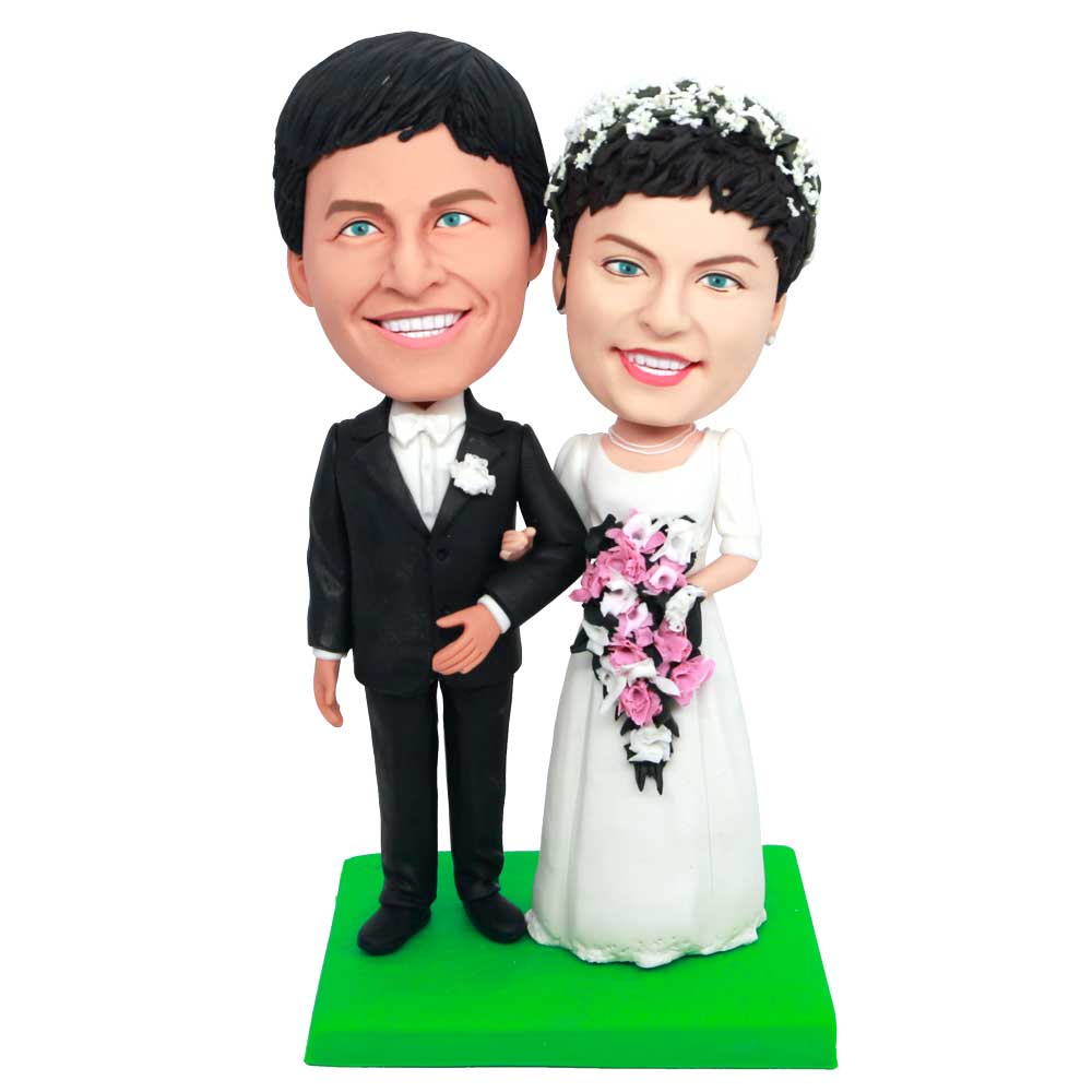 Custom Wedding Bobbleheads Bride Holding A Bouquet